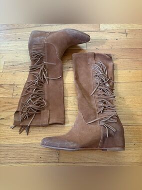 Zigi Brown Suede Fringe Boots Hidden Wedge Pull On Size 7